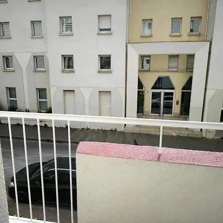 Confortable Dans Le Centre De 64 M² Parking Inclus *