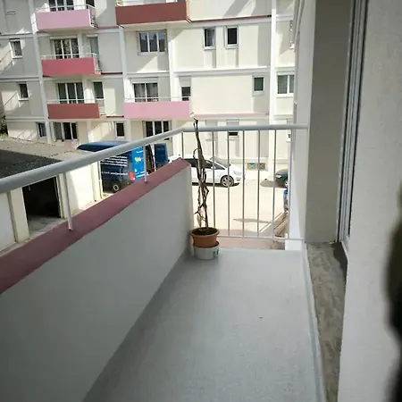 아파트 Confortable Dans Le Centre De 64 M² Parking Inclus 디종