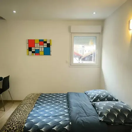 아파트 Confortable Dans Le Centre De 64 M² Parking Inclus